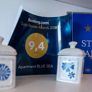 Blue Sea View Apartment